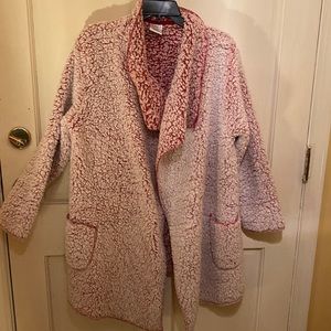 Pink Sherpa loungewear cardigan. Excellent condition. Size L/XL